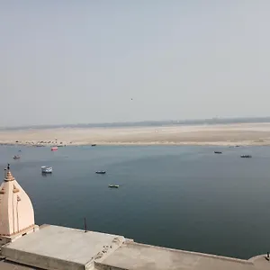 3* Locanda Dwivedi Sri Omkar Palace